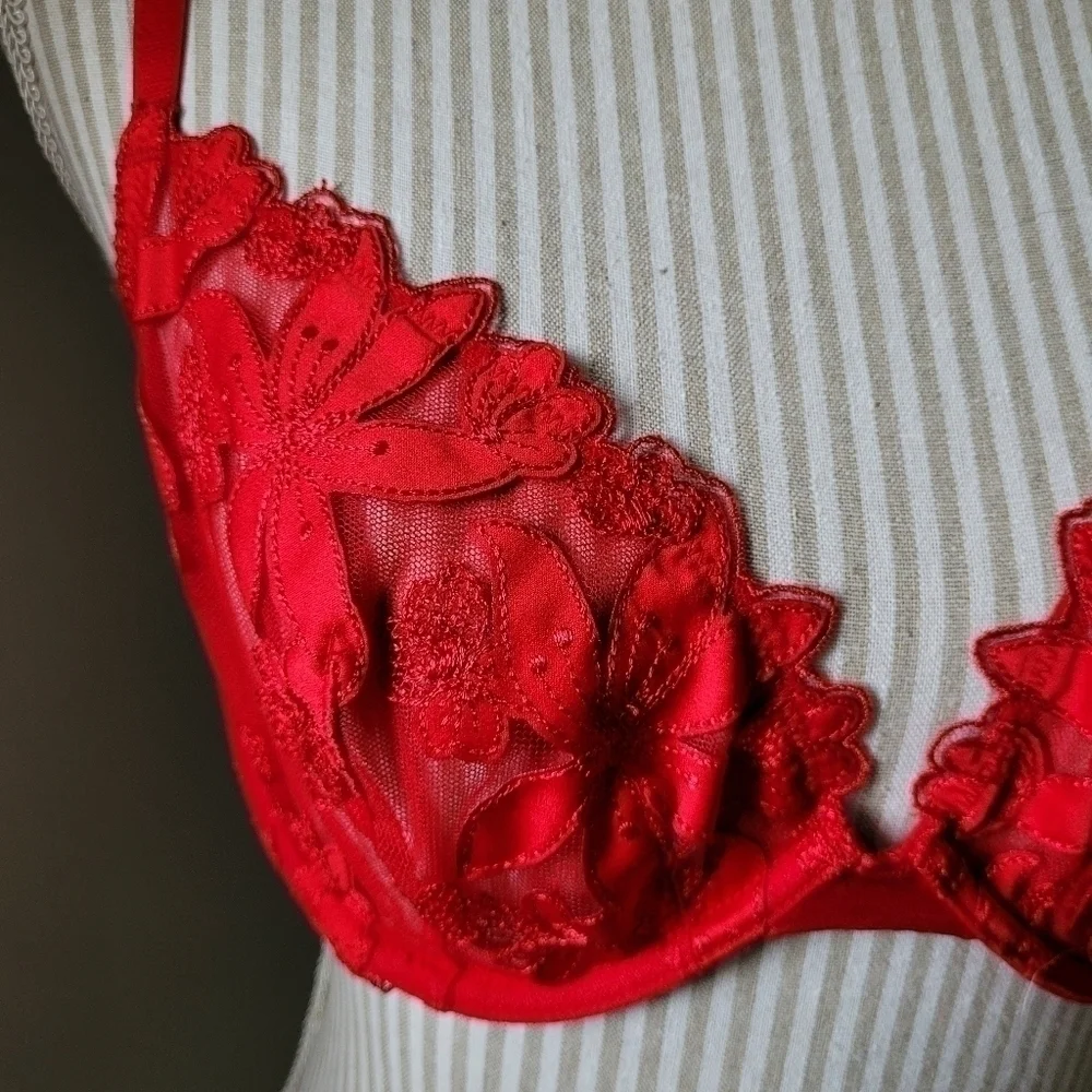 Victoria's Secret floral lace unlined plunge bra 36D NEW Without Tags - Picture 3 of 12